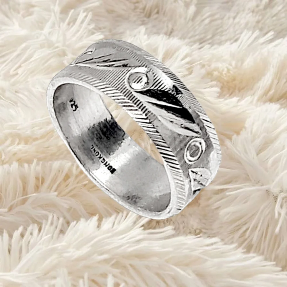 Sterling Silver Ring with Interesting Design. Size 3. NWOT.